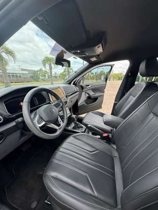 VOLKSWAGEN-T-CROSS-2024