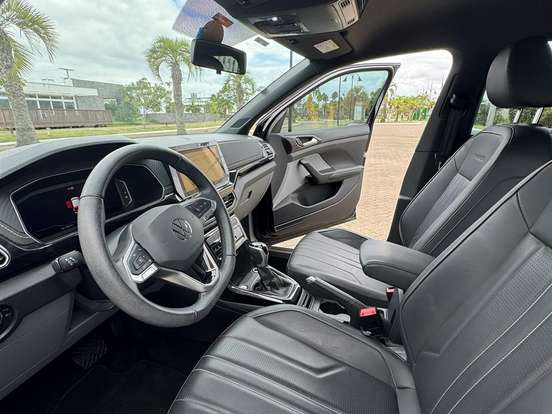 VOLKSWAGEN-T-CROSS-1.0 200 TSI TOTAL FLEX COMFORTLINE AUTOMÁTICO VOLKSWAGEN-T-CROSS-2024