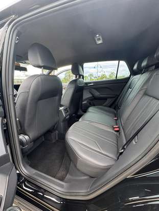 VOLKSWAGEN-T-CROSS-2024