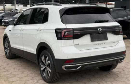 VOLKSWAGEN-T-CROSS-2022