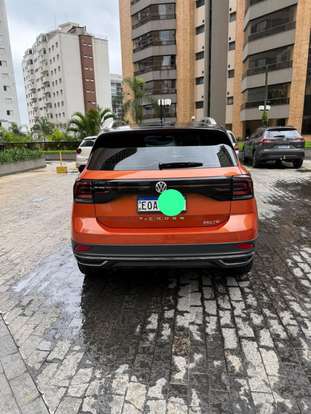 VOLKSWAGEN-T-CROSS-2019