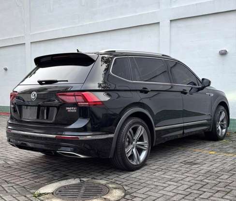 VOLKSWAGEN-TIGUAN-2019