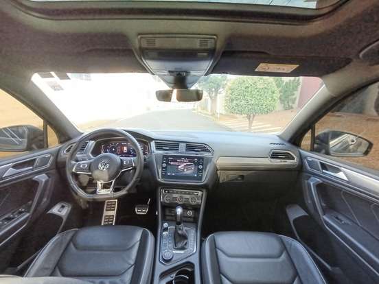VOLKSWAGEN-TIGUAN-2021