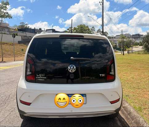 VOLKSWAGEN-UP-2017
