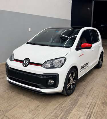 VOLKSWAGEN-UP-2018