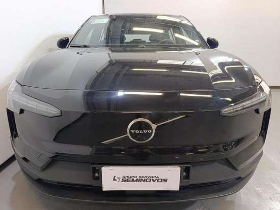 VOLVO-EX30-2024