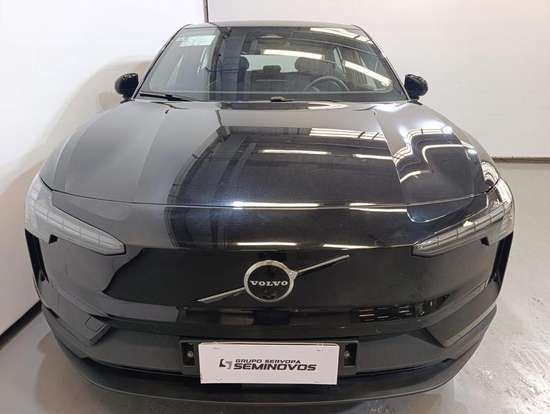 VOLVO-EX30-2024