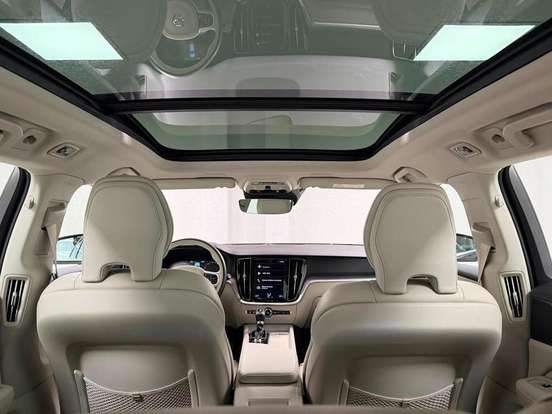 VOLVO-V60-2019