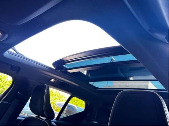 VOLVO-XC40-2021