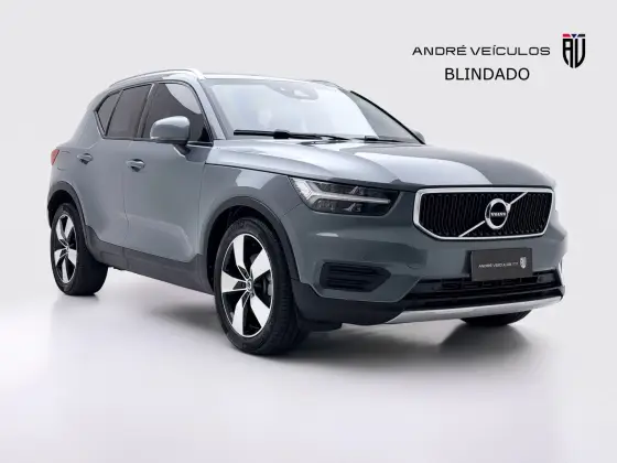 VOLVO XC40 2.0 T5 GASOLINA MOMENTUM AWD GEARTRONIC