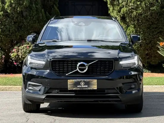 VOLVO-XC40-2.0 T5 GASOLINA R-DESIGN AWD GEARTRONIC VOLVO-XC40-2018