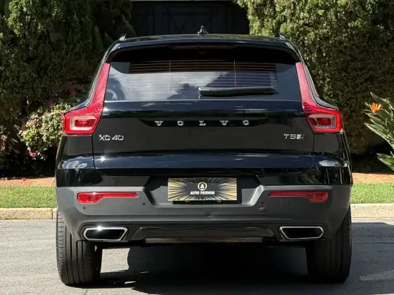 VOLVO-XC40-2.0 T5 GASOLINA R-DESIGN AWD GEARTRONIC VOLVO-XC40-2018