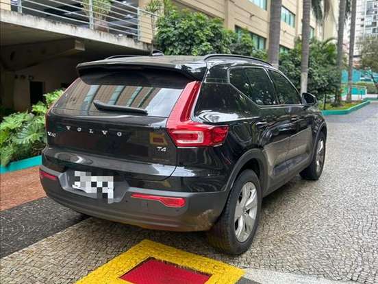 VOLVO-XC40-2.0 T4 GASOLINA GEARTRONIC VOLVO-XC40-2018