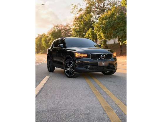 VOLVO-XC40-2.0 T4 GASOLINA GEARTRONIC VOLVO-XC40-2018