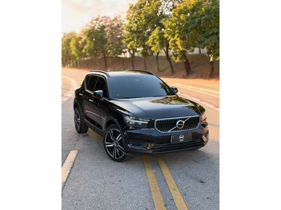 VOLVO-XC40-2.0 T4 GASOLINA GEARTRONIC VOLVO-XC40-2018
