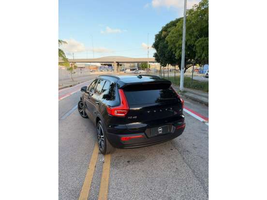 VOLVO-XC40-2.0 T4 GASOLINA GEARTRONIC VOLVO-XC40-2018