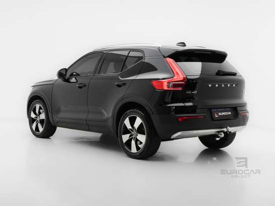 VOLVO-XC40-2.0 T4 GASOLINA MOMENTUM GEARTRONIC VOLVO-XC40-2019