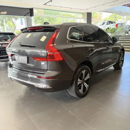 VOLVO-XC60-2024