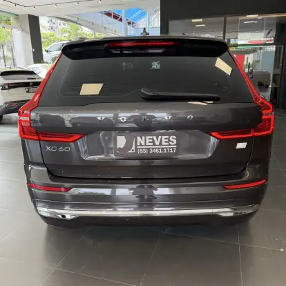 VOLVO-XC60-2024
