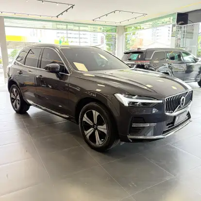 VOLVO-XC60-2024