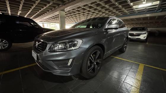 VOLVO XC60 2.0 T5 R-DESIGN GASOLINA 4P AUTOMÁTICO