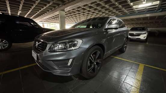 VOLVO-XC60-2017