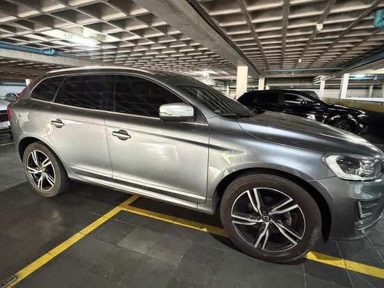VOLVO-XC60-2.0 T5 R-DESIGN GASOLINA 4P AUTOMÁTICO VOLVO-XC60-2017