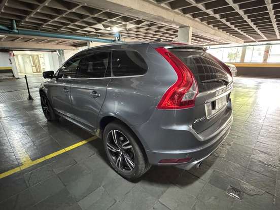 VOLVO-XC60-2.0 T5 R-DESIGN GASOLINA 4P AUTOMÁTICO VOLVO-XC60-2017