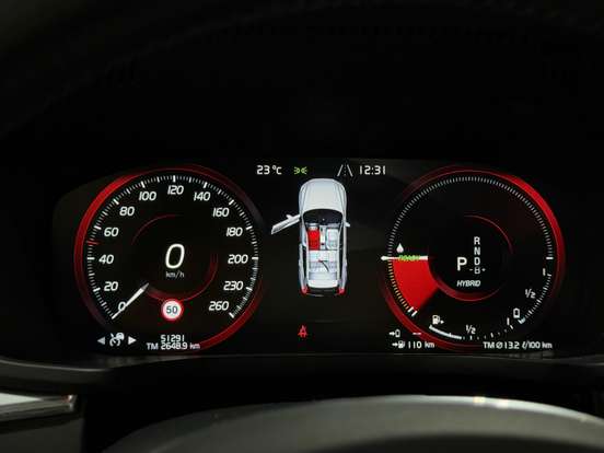 VOLVO-XC60-2021