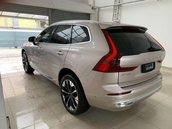 VOLVO-XC60-2.0 T8 PHEV ULTRA AWD GEARTRONIC VOLVO-XC60-2025