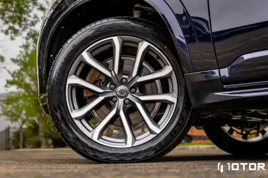 VOLVO-XC90-2.0 T6 GASOLINA MOMENTUM AWD GEARTRONIC VOLVO-XC90-2019