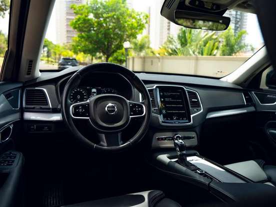 VOLVO-XC90-2.0 T6 GASOLINA MOMENTUM AWD GEARTRONIC VOLVO-XC90-2019