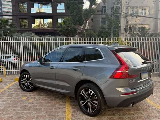 VOLVO-XC60-2.0 T8 HYBRID MOMENTUM AWD GEARTRONIC VOLVO-XC60-2020