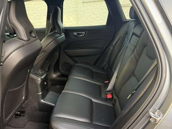 VOLVO-XC60-2.0 T8 HYBRID MOMENTUM AWD GEARTRONIC VOLVO-XC60-2020