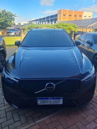VOLVO XC60 2.0 T8 PHEV ULTRA DARK AWD GEARTRONIC