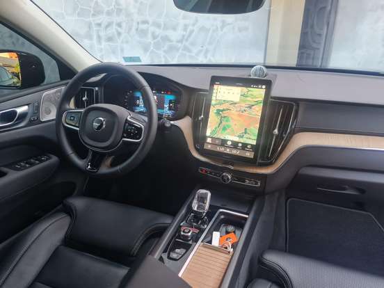 VOLVO-XC60-2.0 T8 PHEV ULTRA DARK AWD GEARTRONIC VOLVO-XC60-2025