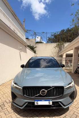 VOLVO-XC60-2021