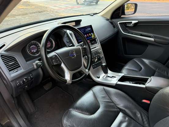 VOLVO-XC60-2009