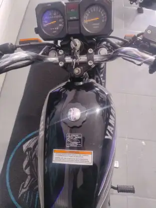 YAMAHA-RD 135-1994