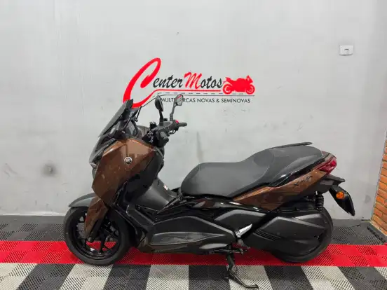 YAMAHA-XMAX 300 CONNECTED ABS-2026