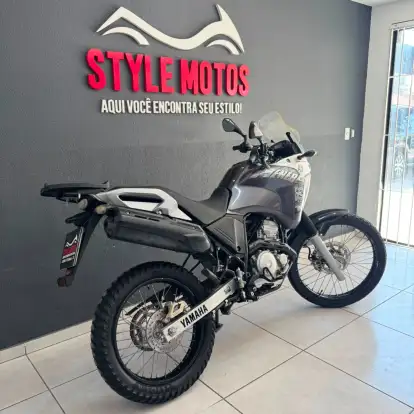 YAMAHA-XTZ 250 TÉNÉRÉ YAMAHA-XTZ 250 TÉNÉRÉ-2017