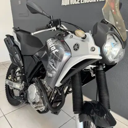 YAMAHA-XTZ 250 TÉNÉRÉ YAMAHA-XTZ 250 TÉNÉRÉ-2017
