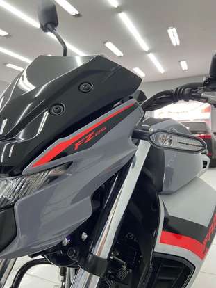 YAMAHA-FZ25 FAZER CONNECTED ABS-2025