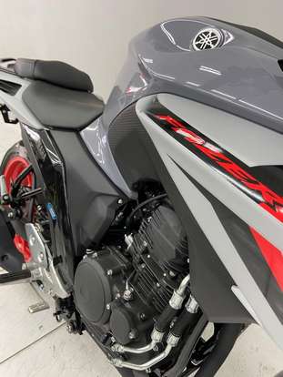YAMAHA-FZ25 FAZER CONNECTED ABS-2025