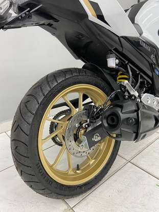 YAMAHA-FZ25 FAZER CONNECTED ABS-2025