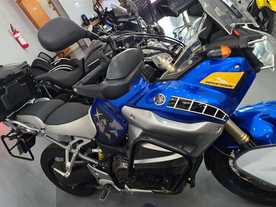 YAMAHA-XT1200Z SUPER TÉNÉRÉ YAMAHA-XT1200Z SUPER TÉNÉRÉ-2011