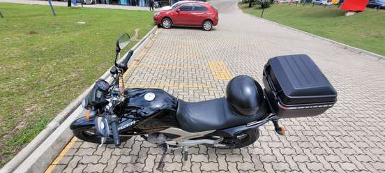 YAMAHA-YS 250 FAZER-2011