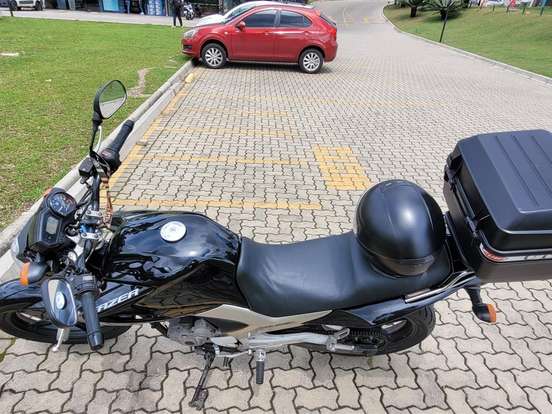 YAMAHA-YS 250 FAZER YAMAHA-YS 250 FAZER-2011