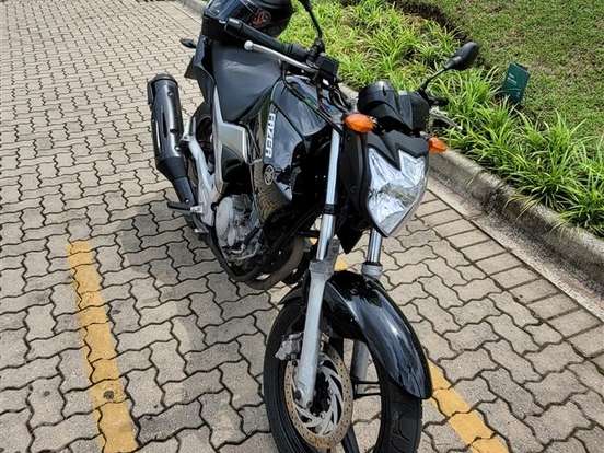 YAMAHA-YS 250 FAZER YAMAHA-YS 250 FAZER-2011