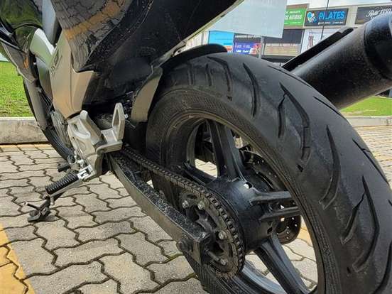 YAMAHA-YS 250 FAZER YAMAHA-YS 250 FAZER-2011